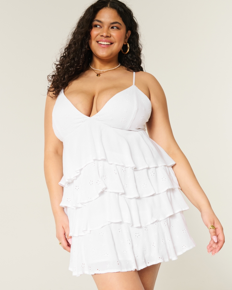 minikleid im babydoll-stil mit v-ausschnitt und rüschen