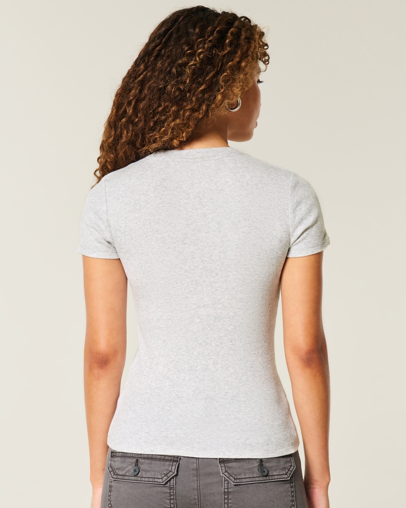 baby-t-shirt mit engelsmuster