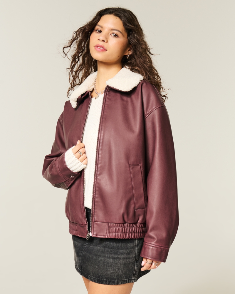 fliegerjacke aus kunstleder mit kragen aus lammwolle.