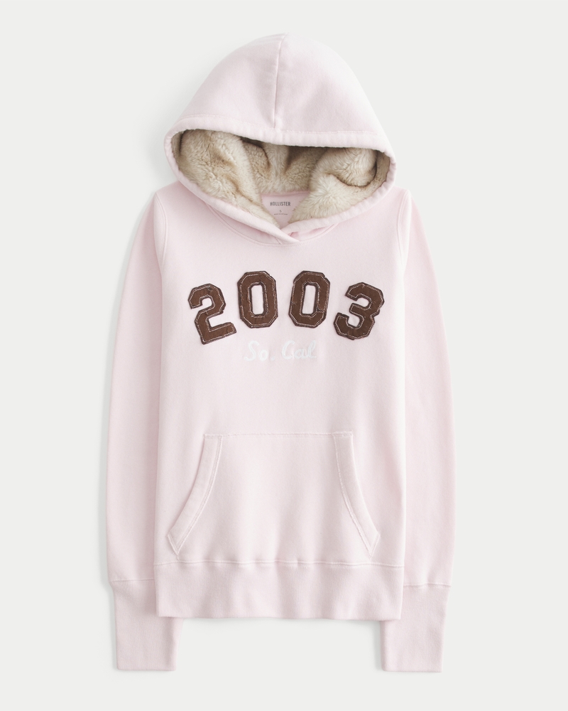 kapuzenpullover mit muster und kunstfellfutter aus dem jahr 2003