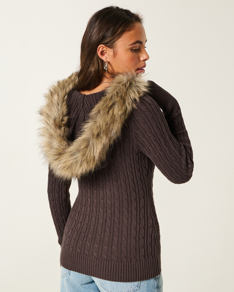 kapuzenpullover mit zopfmuster und kunstpelzbesatz