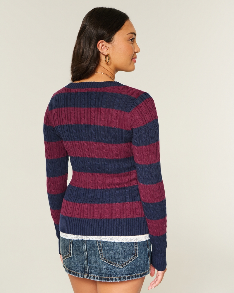 zopfmusterpullover mit v-ausschnitt