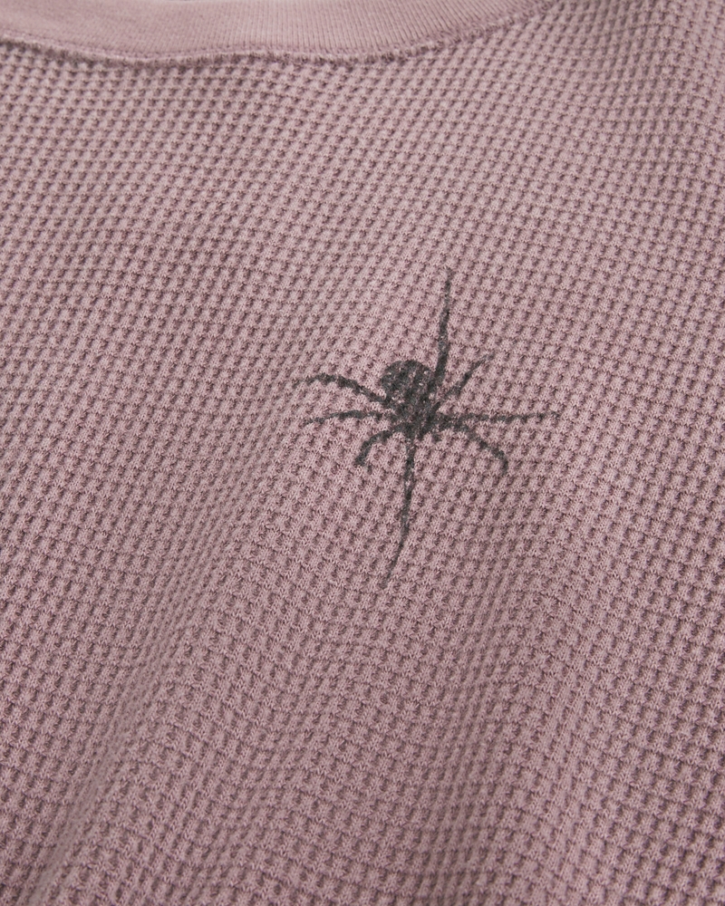 warmes shirt mit spinnenmuster und rundhalsausschnitt