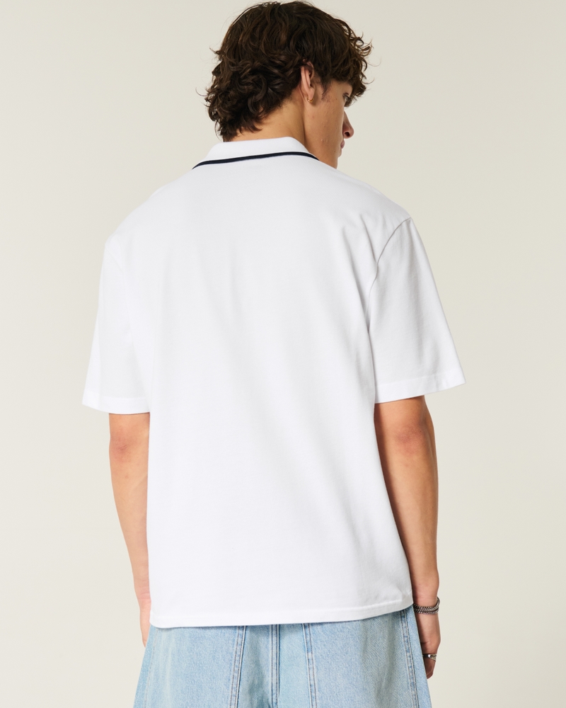 lässiges poloshirt mit logo