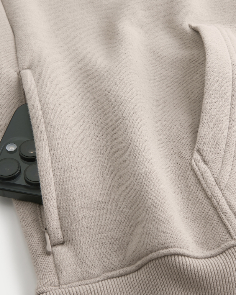 quadratisch geschnittener hoodie mit digitalmuster