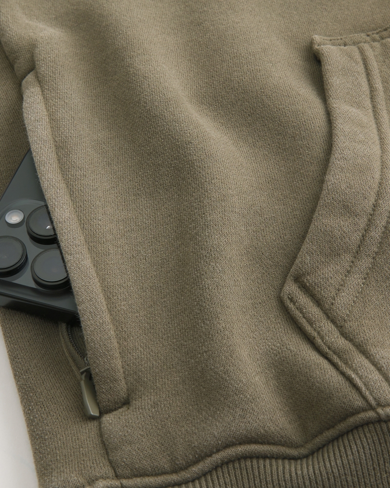 quadratisch geschnittener hoodie mit digitalmuster