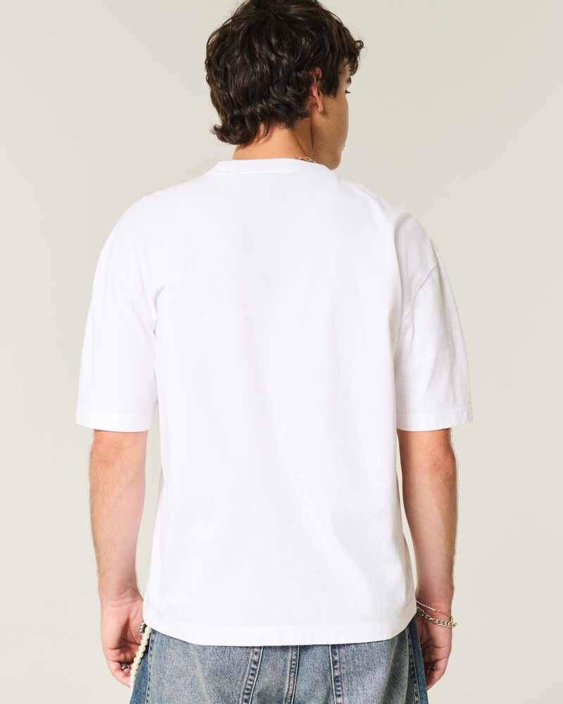 quadratisch geschnittenes kurzes robustes t-shirt mit rundhalsausschnitt
